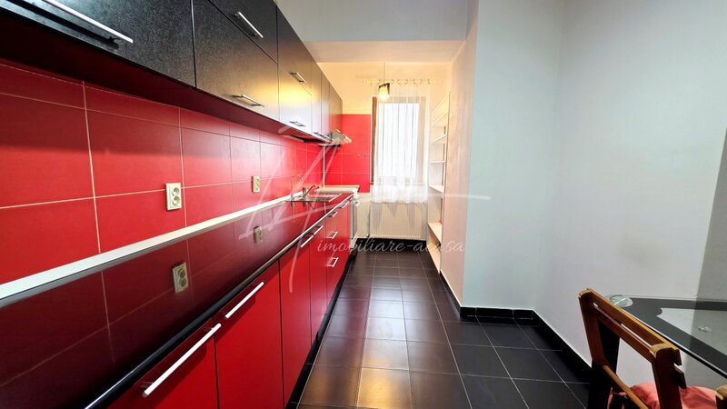 Cartierul Latin, apartament 2 camere decomandat,