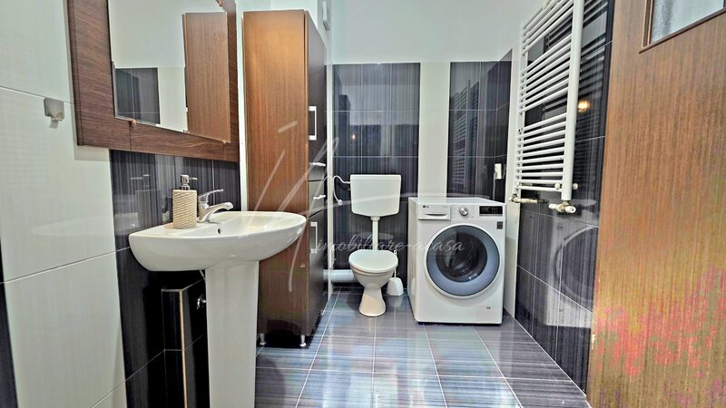 Cartierul Latin, apartament 2 camere decomandat,