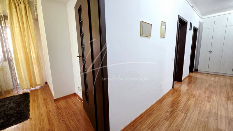 Cartierul Latin, apartament 2 camere decomandat,